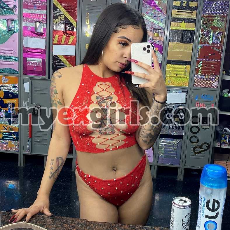@sweetiesinxx (Sweetie Sin)